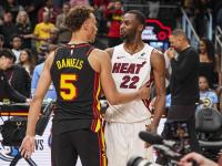 IM英雄联盟竞猜-球员才华盛开：全球顶尖篮球锋线之争的简单介绍