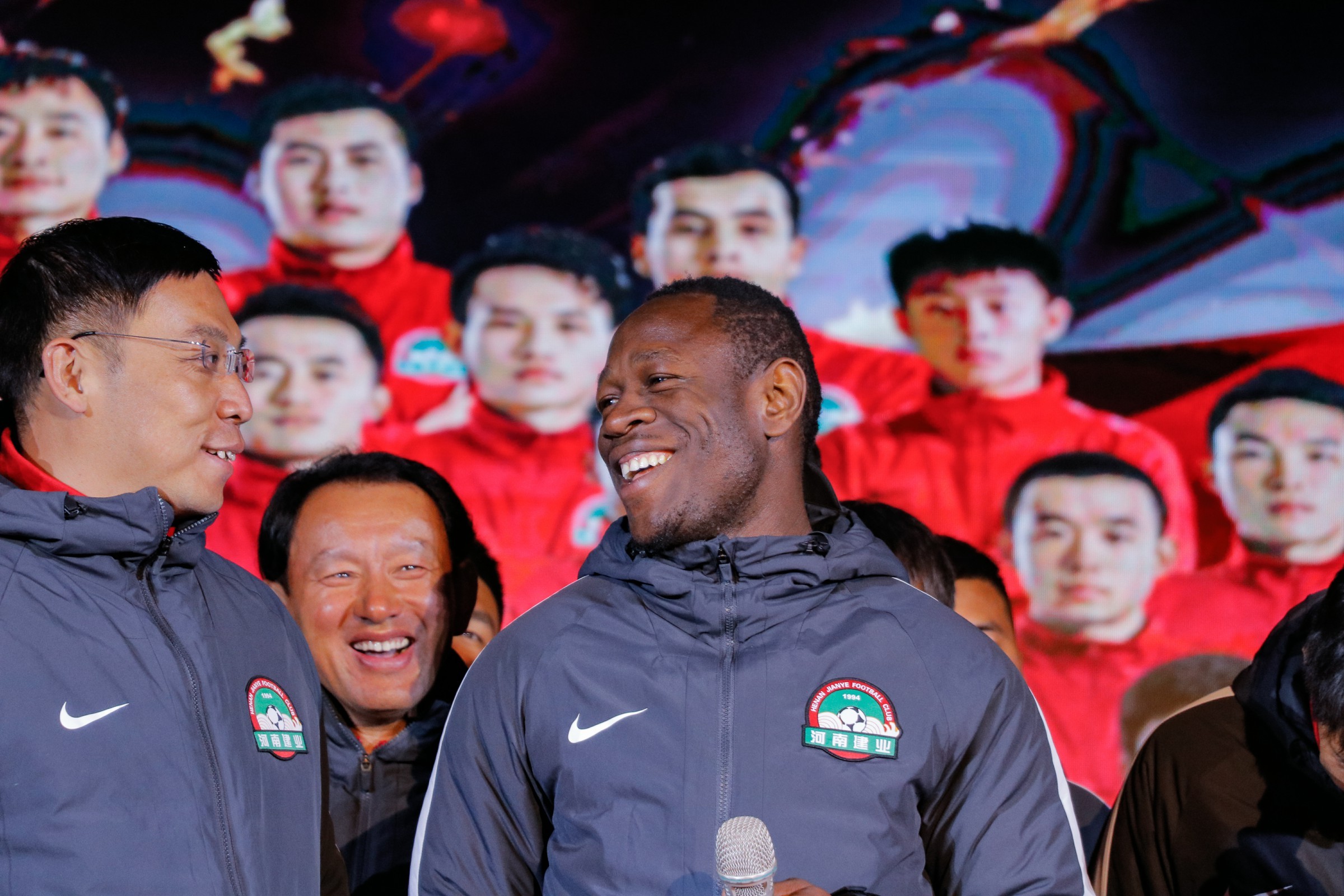 河南建业主场全取三分，喜迎联赛胜利