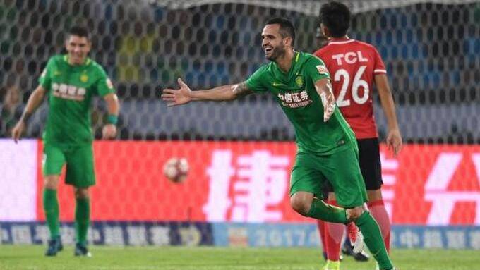 科特迪瓦中场传球精准,助球队反超比分 科特迪瓦中场传球精准,助球队反超比分