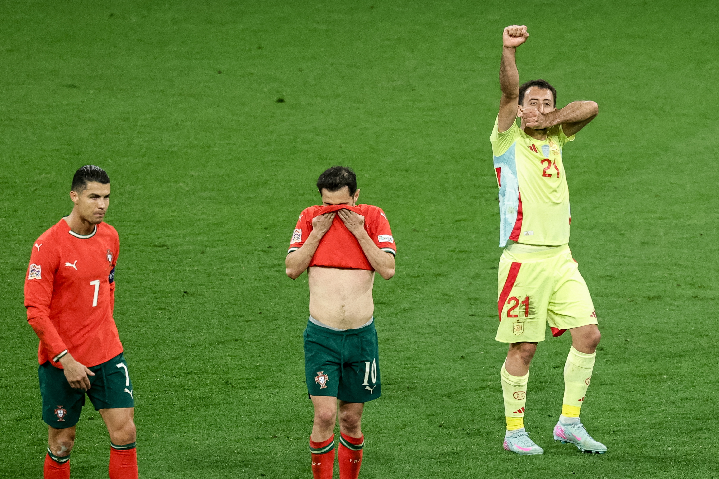 葡萄牙队在国际赛事中取得优异成绩,夺冠成功 葡萄牙队在国际赛事中取得优异成绩,夺冠成功