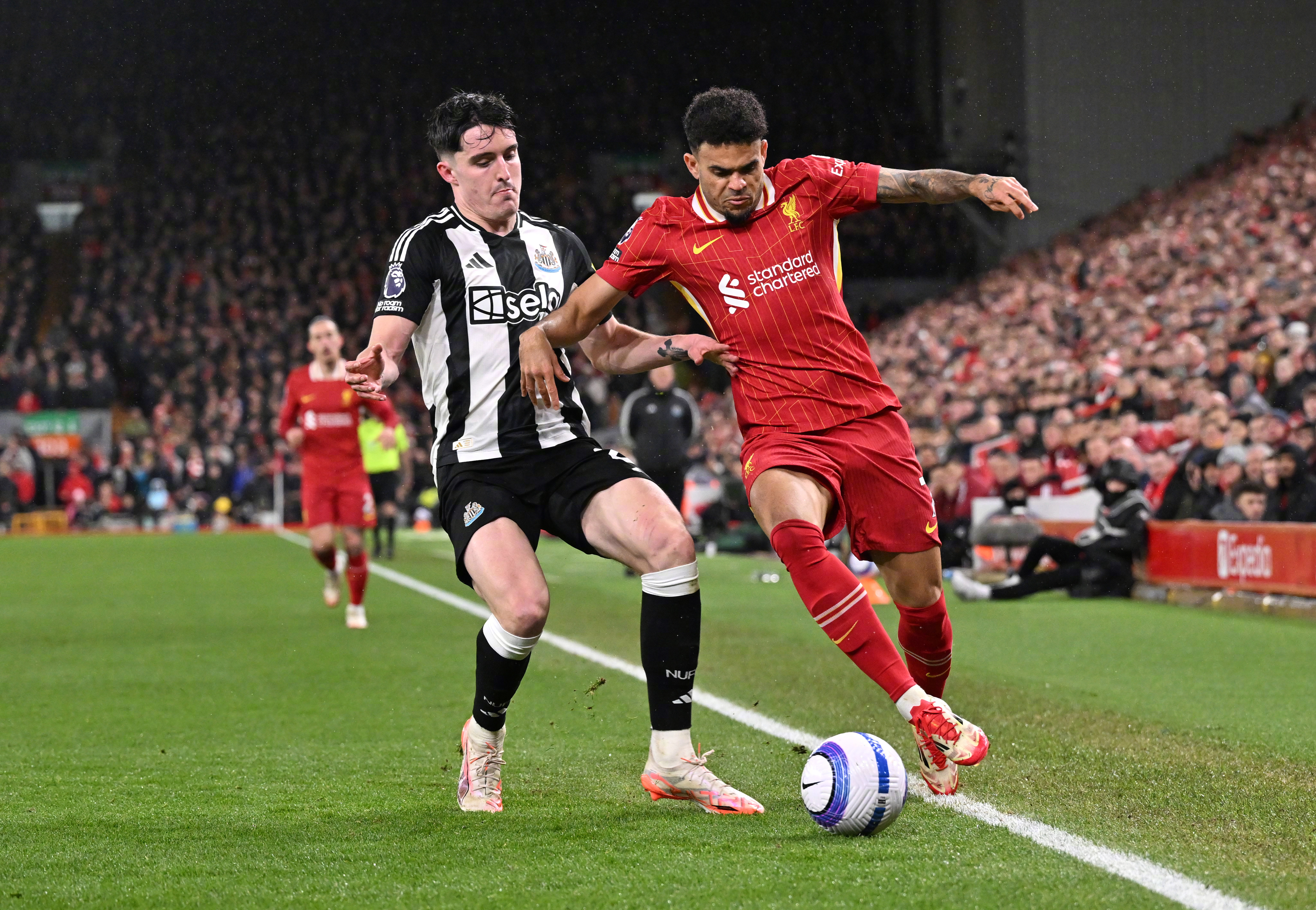 利物浦主场发挥失常，下轮比赛需全力以赴的简单介绍