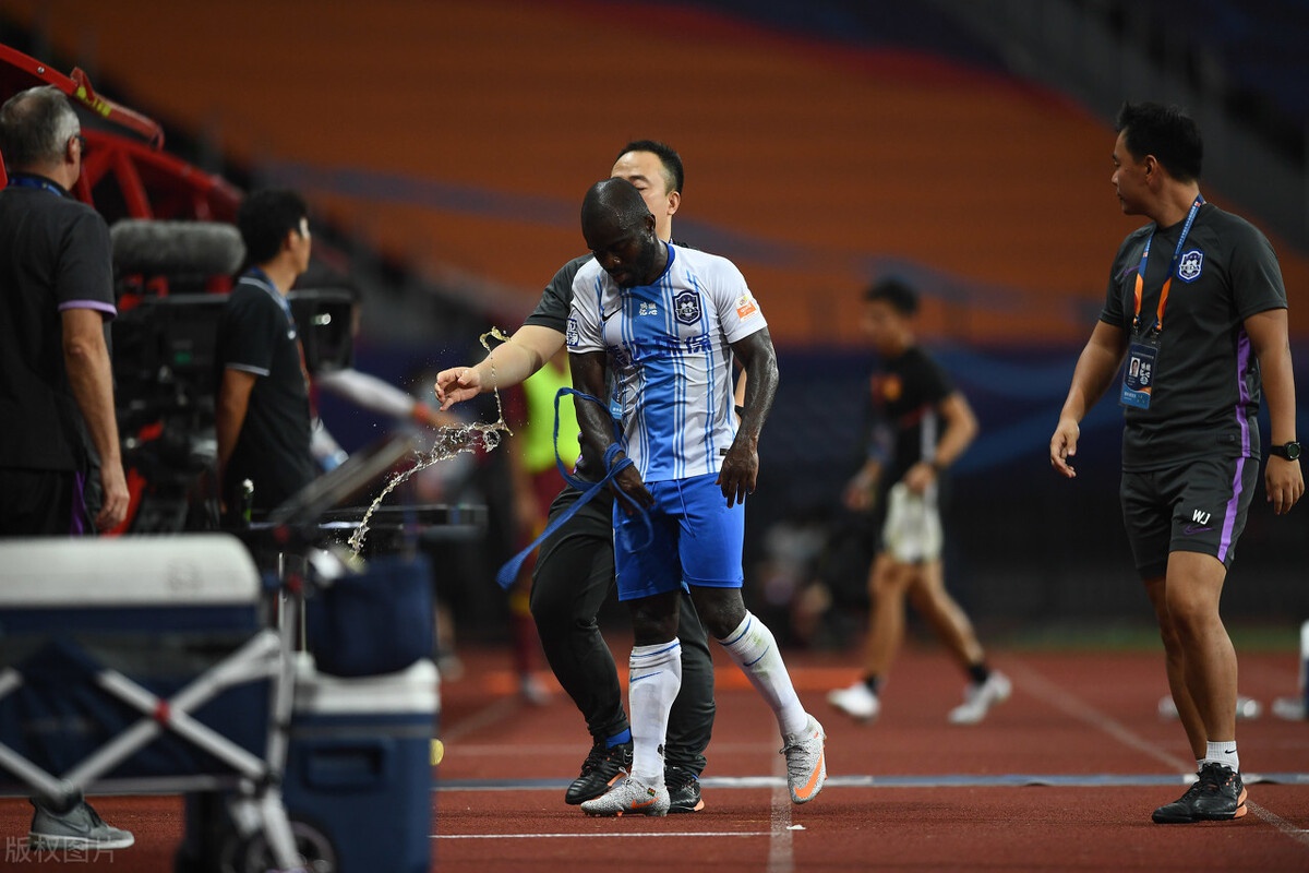 关于富德主场不敌泰达，积分榜位置保持不变的信息