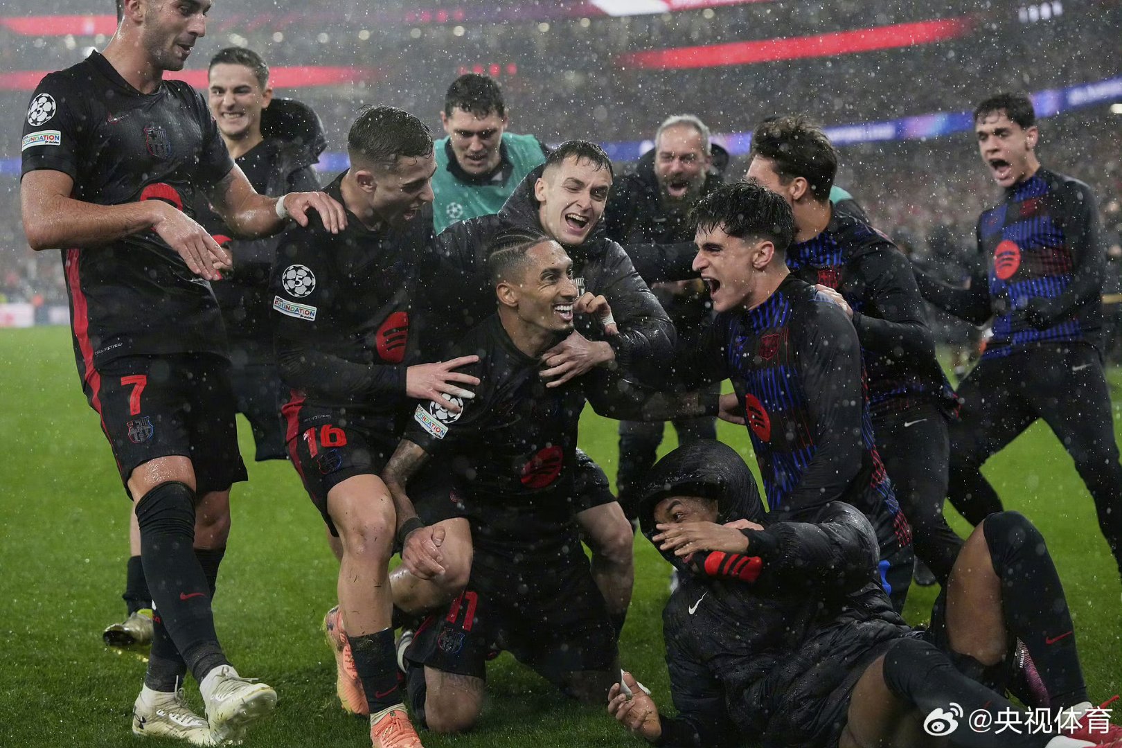 巴伦西亚主场告负，球队形势堪忧