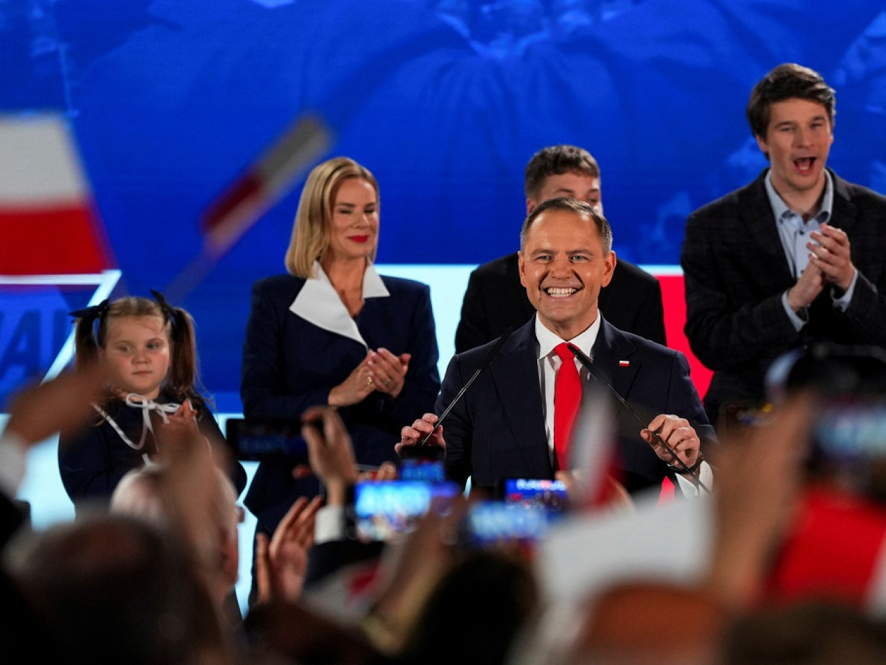 波兰队力挫乌克兰，提升了晋级机会