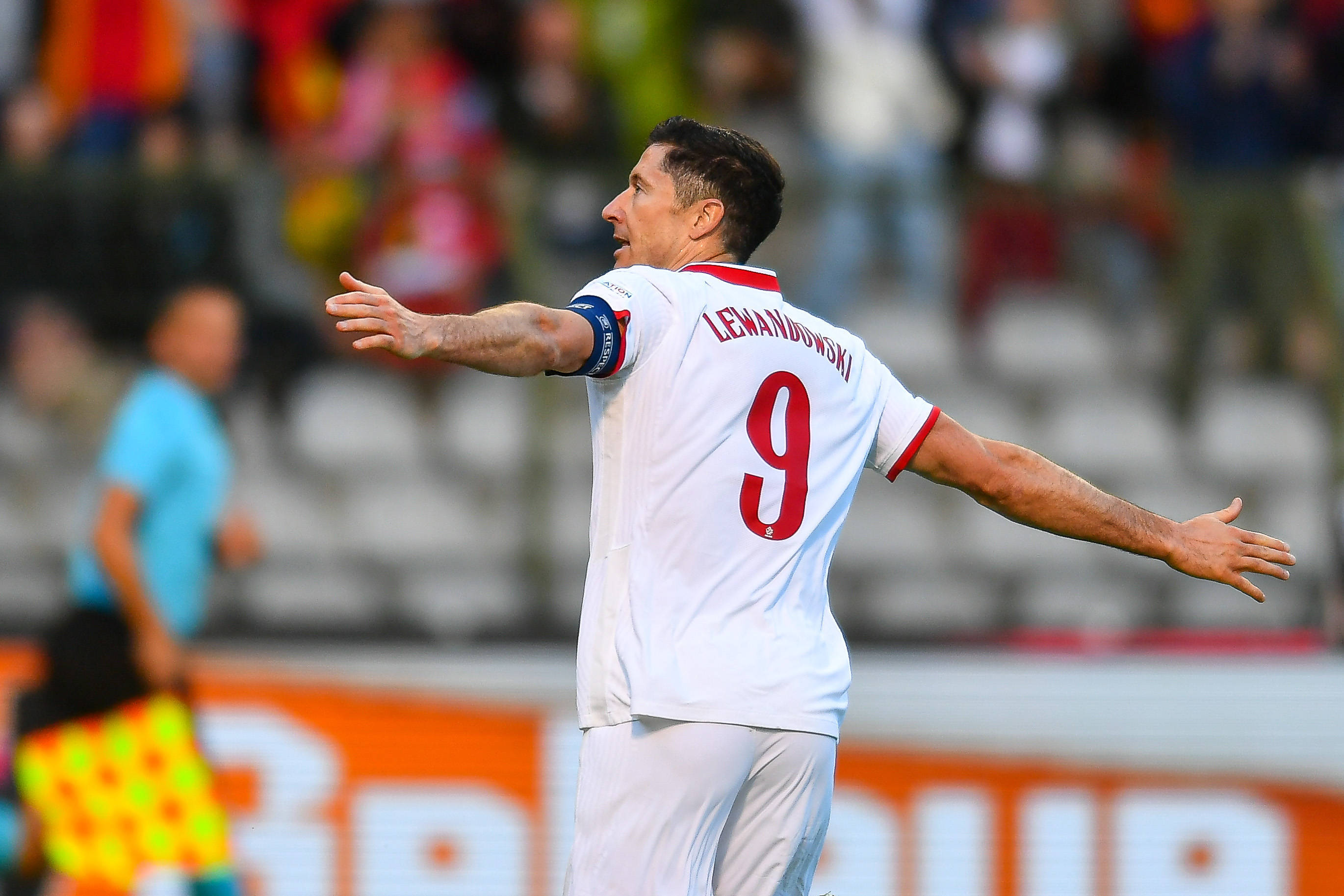 波兰战平比利时，比赛难分胜负