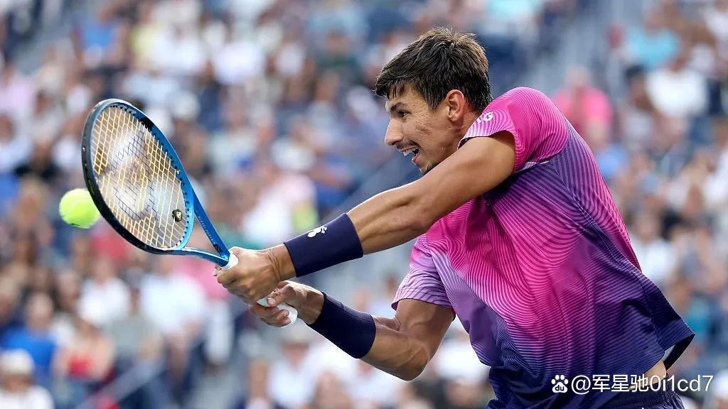 包含年终总决赛逆转联合杯，兹维列夫刷新纪录的词条