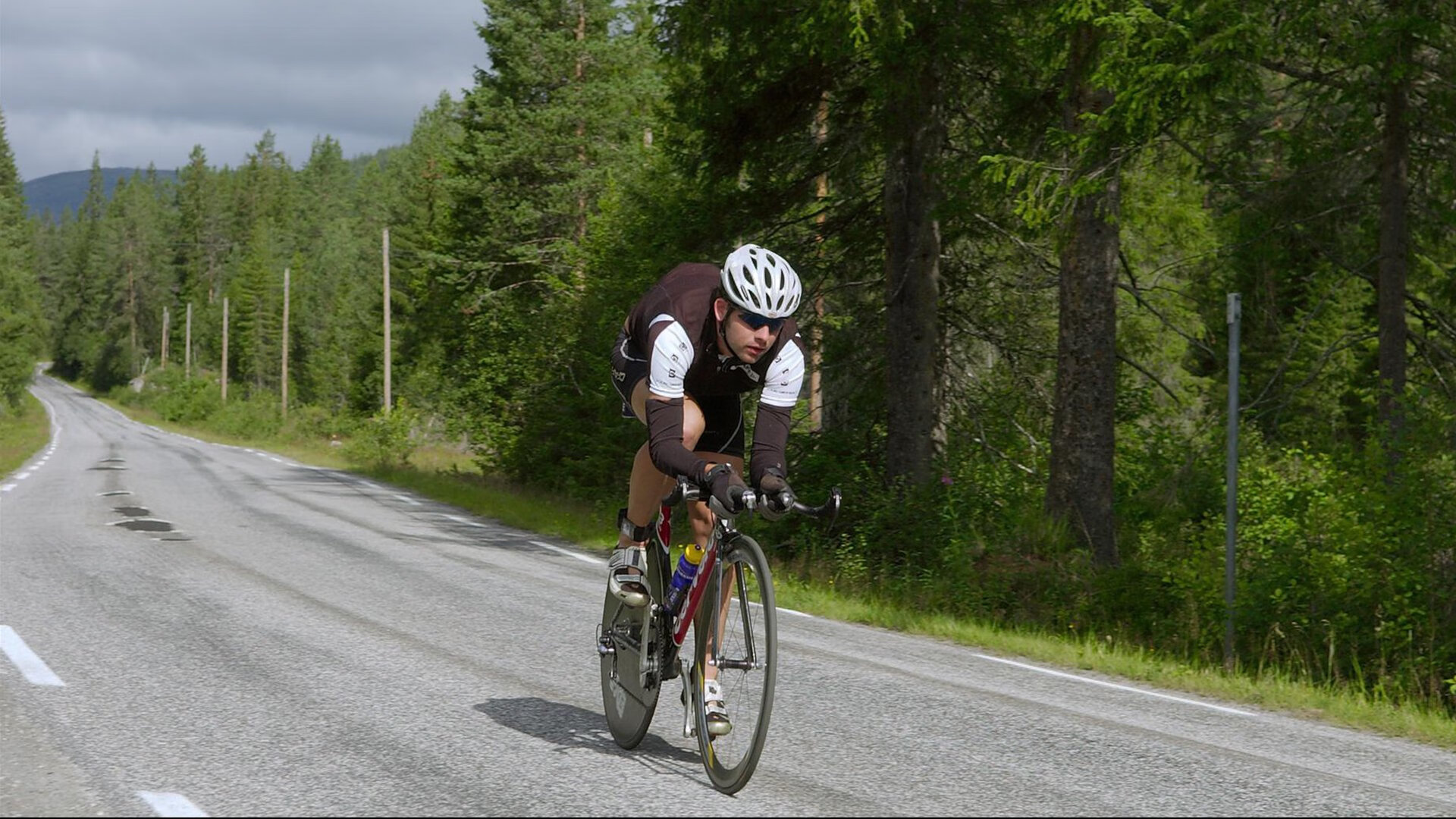 北欧风暴席卷绿茵场，丹麦战术完克，强势终结美国世界杯征程