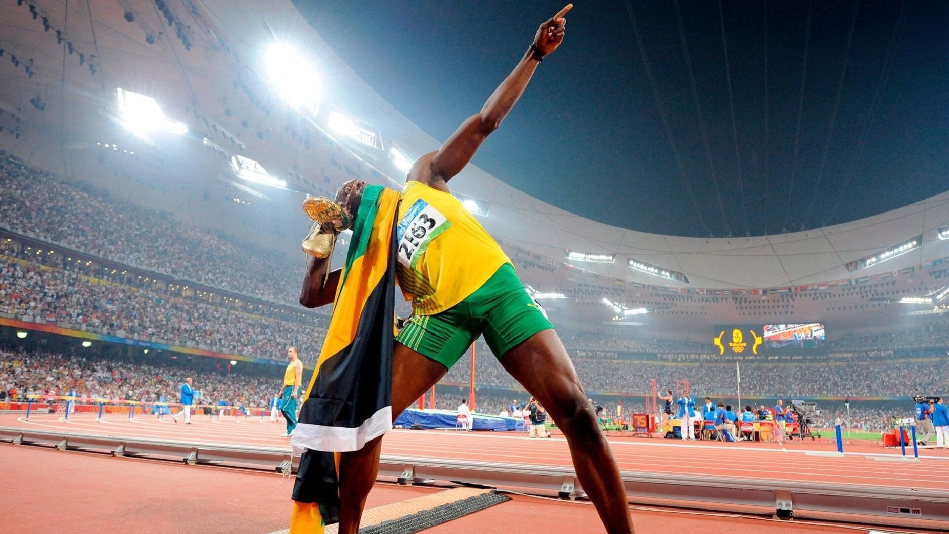 阿劳霍的统治之夜，几内亚铁闸如何让那不勒斯锋线黯然失色